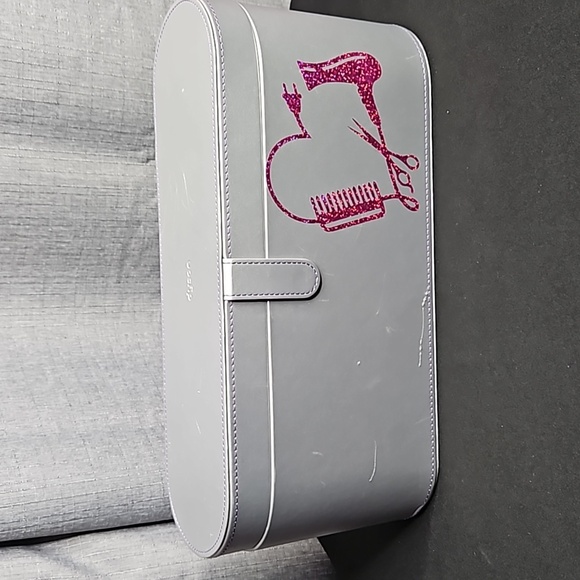 DYSON PLATINUM PRESENTION CASE - Picture 1 of 11